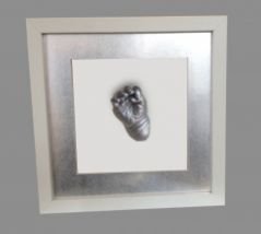 Beyaz çerçeveli çocuk el izi heykeli seti Gümüş rengi - Gümüş renkli paspartu