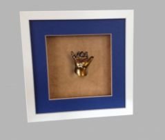 Beyaz çerçeveli çocuk el izi heykeli seti Altın rengi - Mavi renkli paspartu