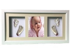 Çerçeveli, resimli, 3 bölmeli bebek 2 el-2 ayak izi heykeli seti Gümüş rengi - Krem renkli paspartu