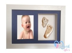 Beyaz çerçeveli resimli bebek el-ayak izi heykeli seti Ten rengi - Mavi renkli paspartu
